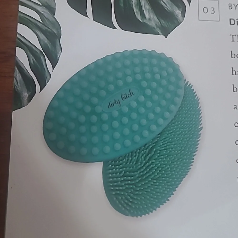 Shampoo bar and loofah